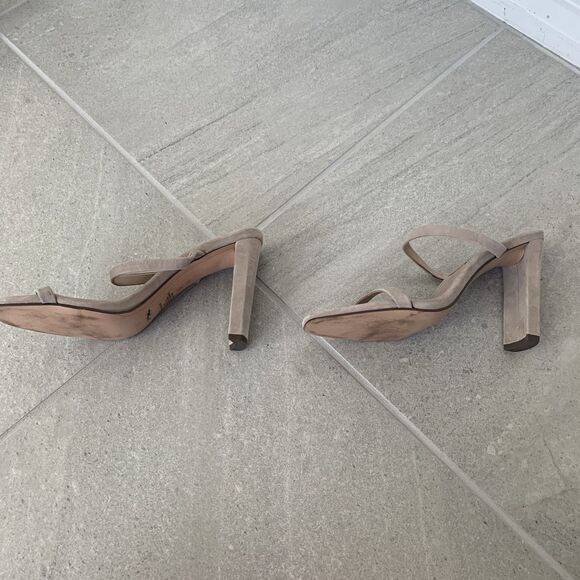 Bcbg Generation Size 8.5 Beige Suede Two Strap Open Toe Sandals With Block Heel - Picture 3 of 7